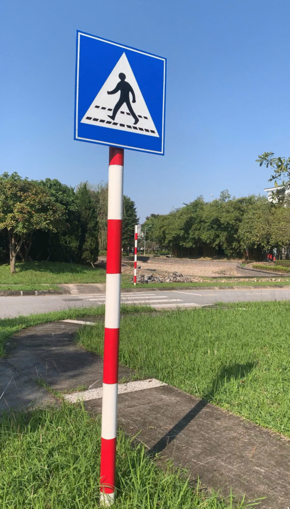 MT PSI Thi Công Chỉnh Trang Cột Biển Tên Phố, Biển Báo Giao Thông image 3